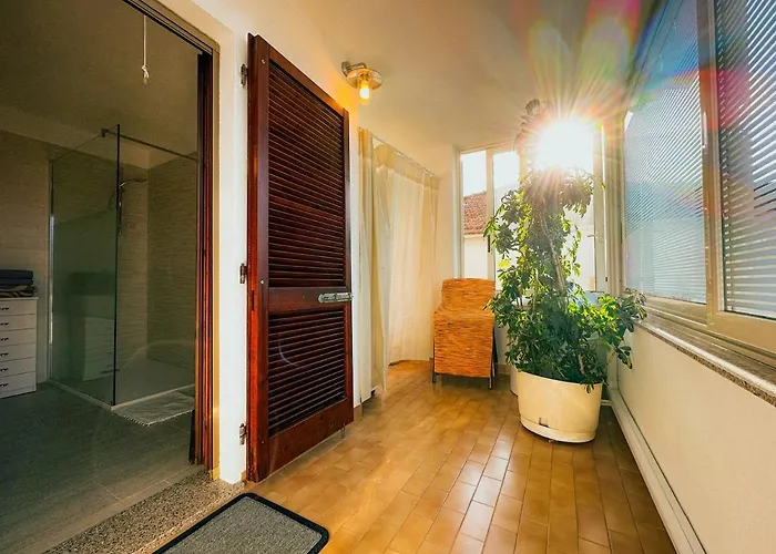 Vicino Al Centro Di *